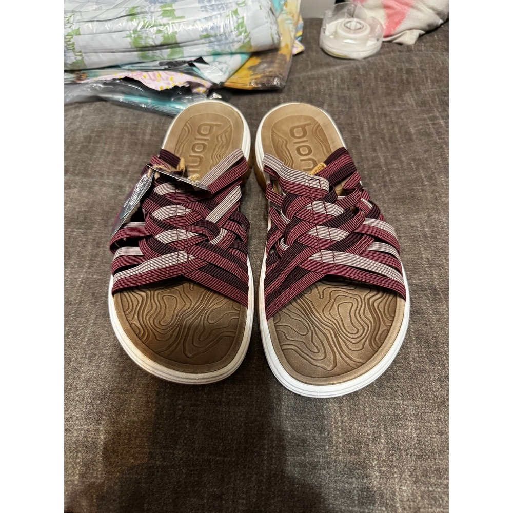 Bionica sandals‎